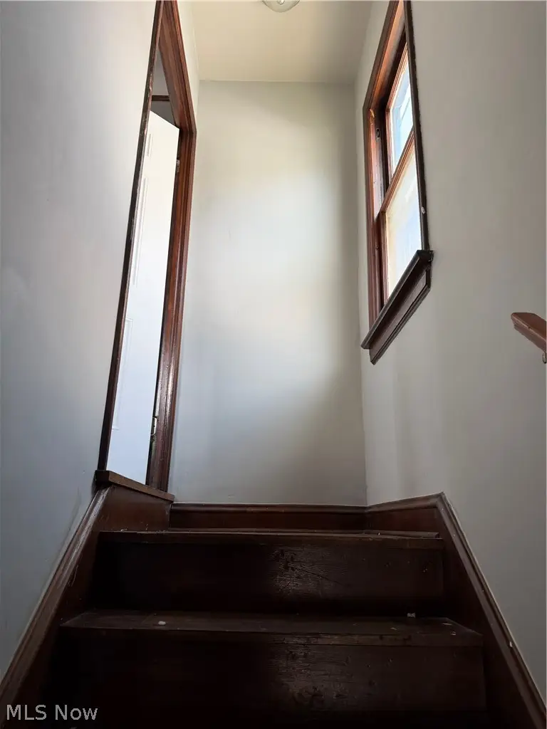 3334 E 146th Street, Cleveland, OH 44120 - #3