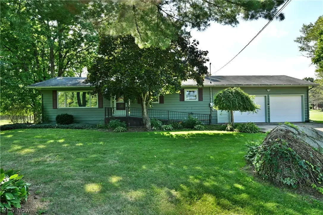 6681 Lakeview Drive, Kinsman, OH 44428 - #1