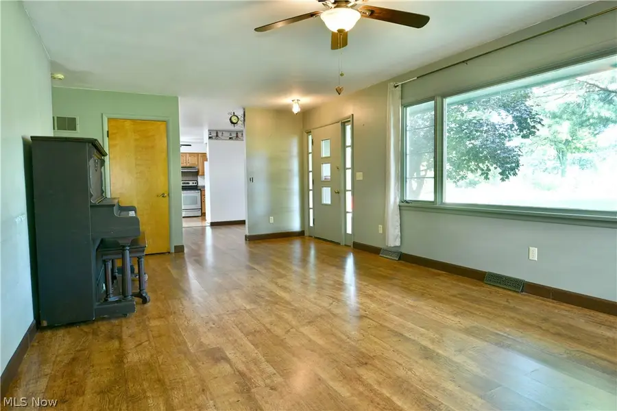 6681 Lakeview Drive, Kinsman, OH 44428 - #3