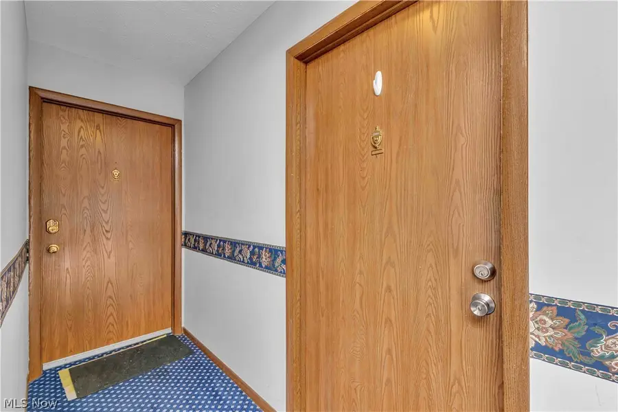 1633 Cedarwood Drive #320, Westlake, OH 44145 - #3