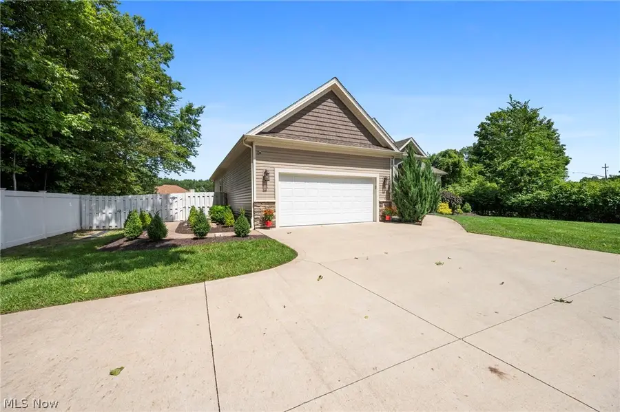 9475 Johnnycake Ridge Road, Mentor, OH 44060 - #2