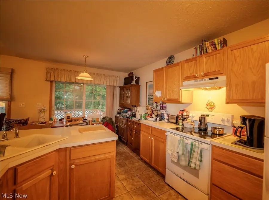 516 Walnut Street, Conneaut, OH 44030 - #2