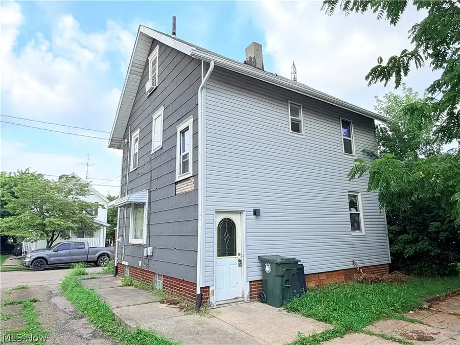 2310 7th Nw Street, Canton, OH 44708 - #3