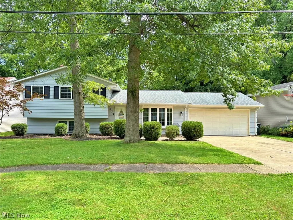 873 W Shore Boulevard, Sheffield Lake, OH 44054 - #1