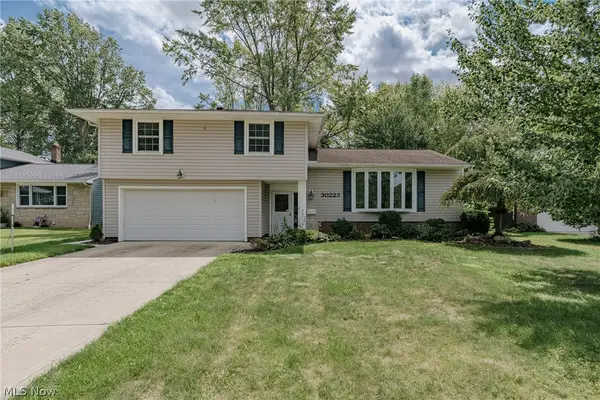 30223 Chatham Point Drive, Bay Village, OH 44140