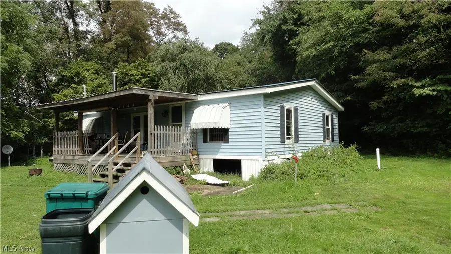 225 West Penn Lane, Chester, WV 26034 - #2