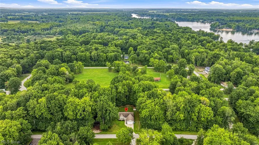 2043 N Park Lane, Roaming Shores, OH 44084 - #3
