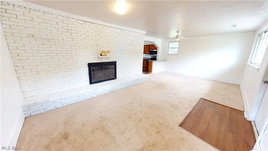 16702 Findlay Street, Chagrin Falls, OH 44023 - #3