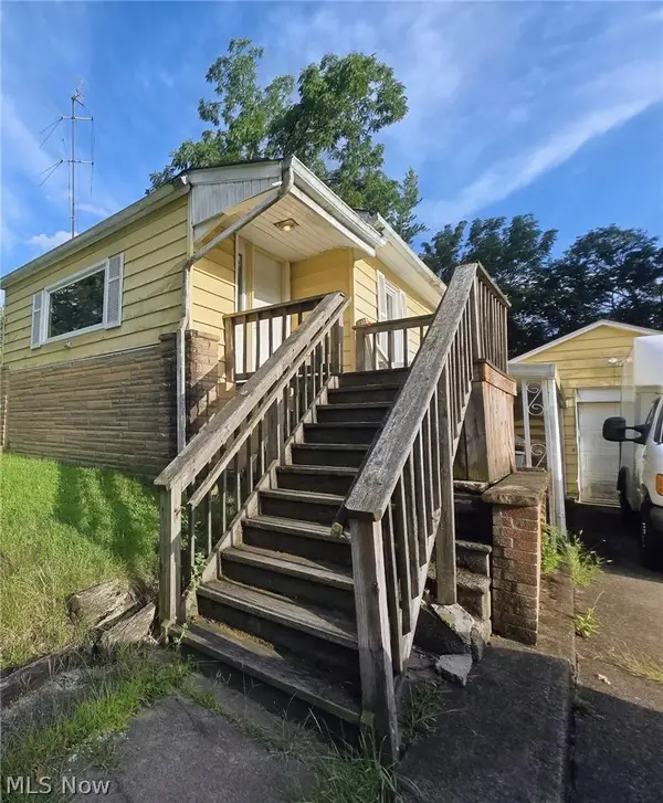 2838 Draper Se Street, Warren, OH 44484