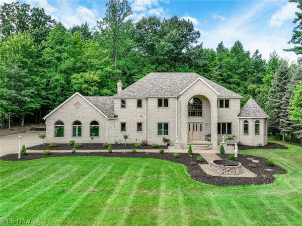 8190 Mount Royal Drive, Concord Twp, OH 44077