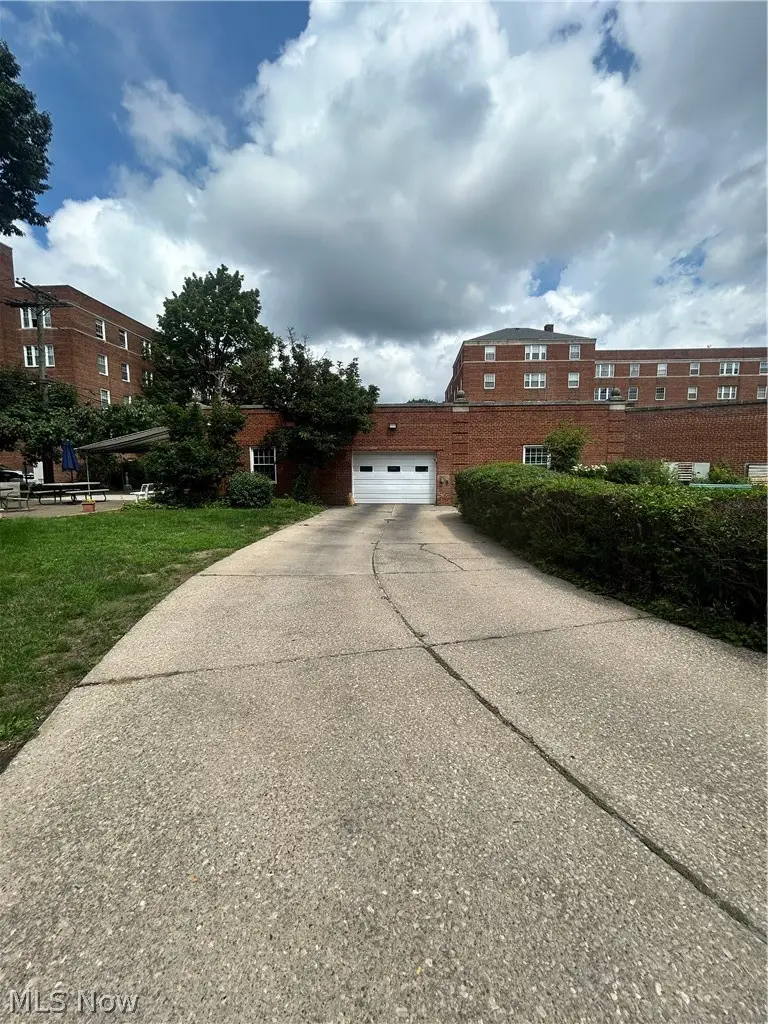 13800 Fairhill Road #318, Shaker Heights, OH 44120 - #3