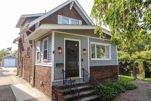1344 Manor Park Avenue, Lakewood, OH 44107