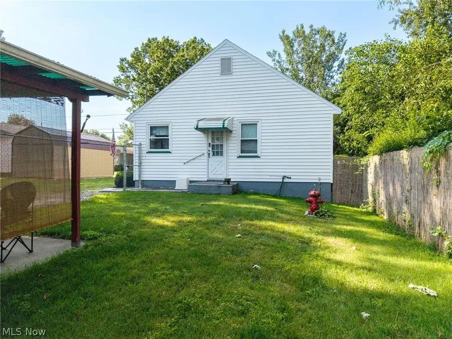 815 Iona Avenue, Akron, OH 44314 - #3
