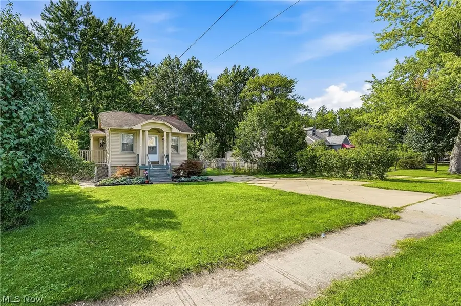 2350 Columbia Road, Westlake, OH 44145 - #2