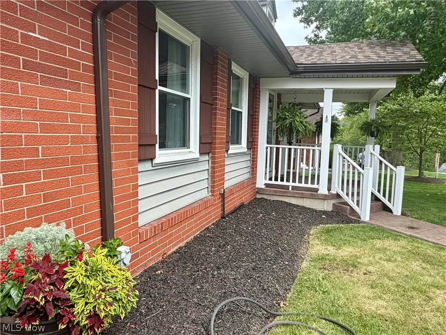 104 Gaywood Drive, Saint Clairsville, OH 43950 - #3