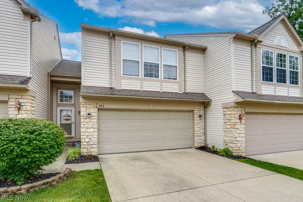 306 Bucknell Court, Broadview Heights, OH 44147 - #1