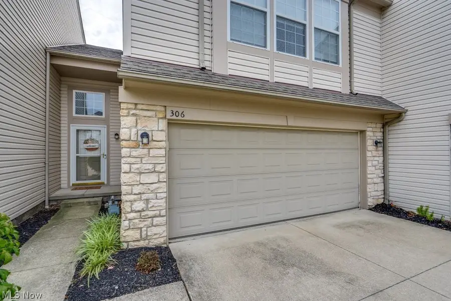 306 Bucknell Court, Broadview Heights, OH 44147 - #3