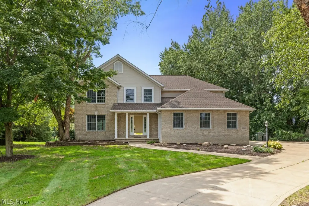 6962 Mapleridge Nw Circle, Canton, OH 44718 - #1