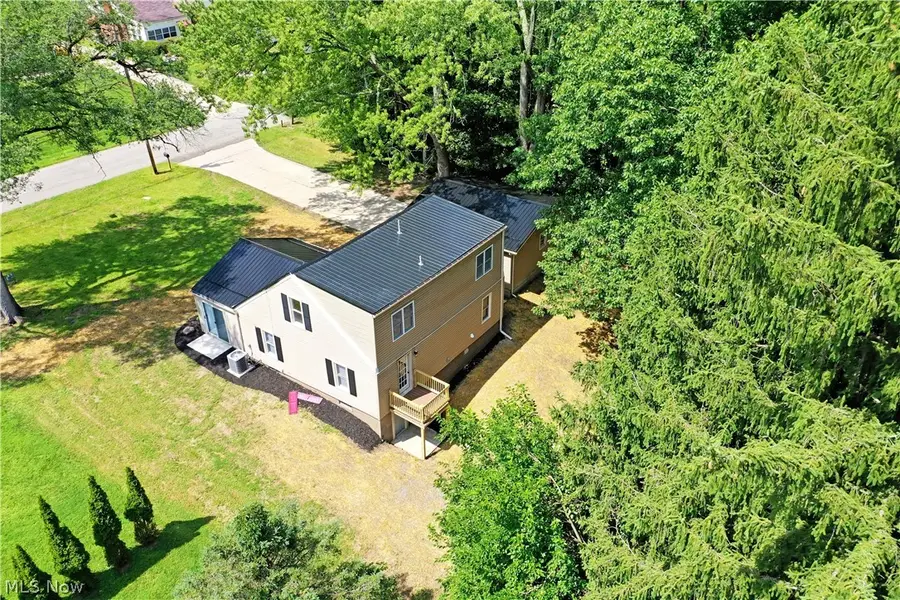 1911 Hubbard Thomas Road, Hubbard, OH 44425 - #3