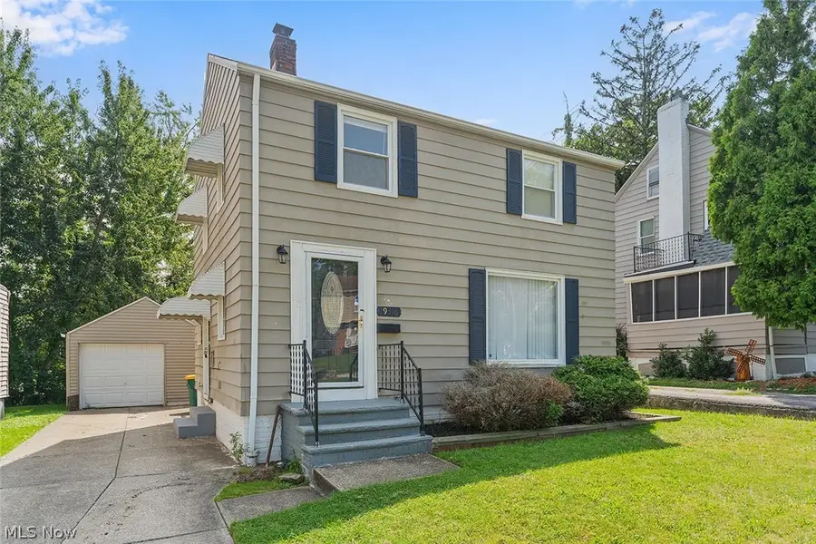 19316 Milan Drive, Maple Heights, OH 44137 - #2