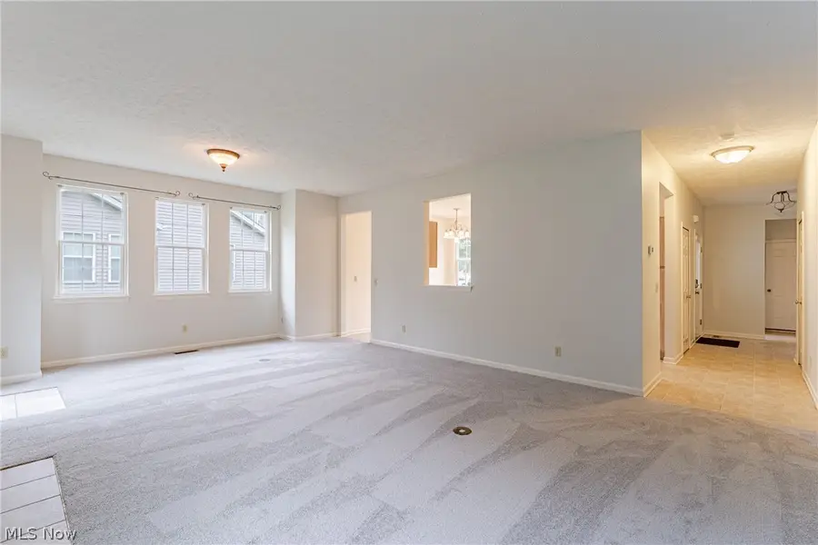 8757 Roberts Court #25C, Olmsted Falls, OH 44138 - #3