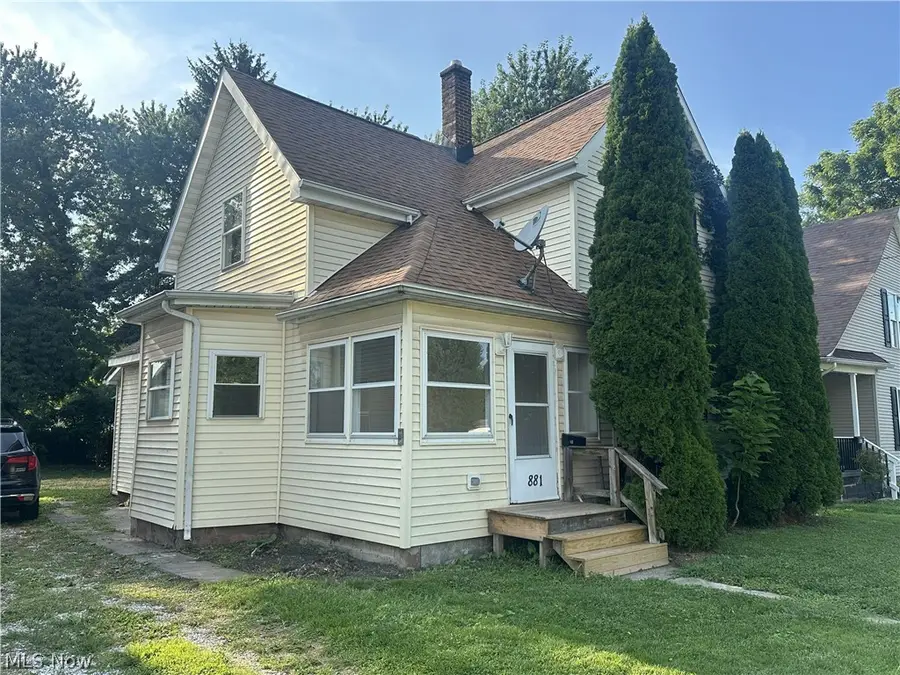 881 Harbor Street, Conneaut, OH 44030 - #2