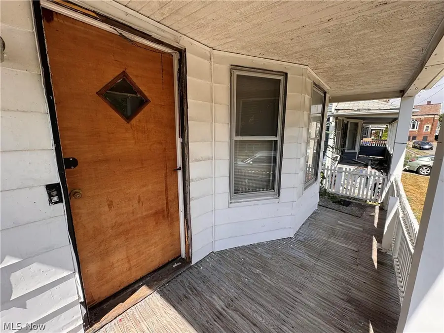 10907 Hull Avenue, Cleveland, OH 44106 - #2