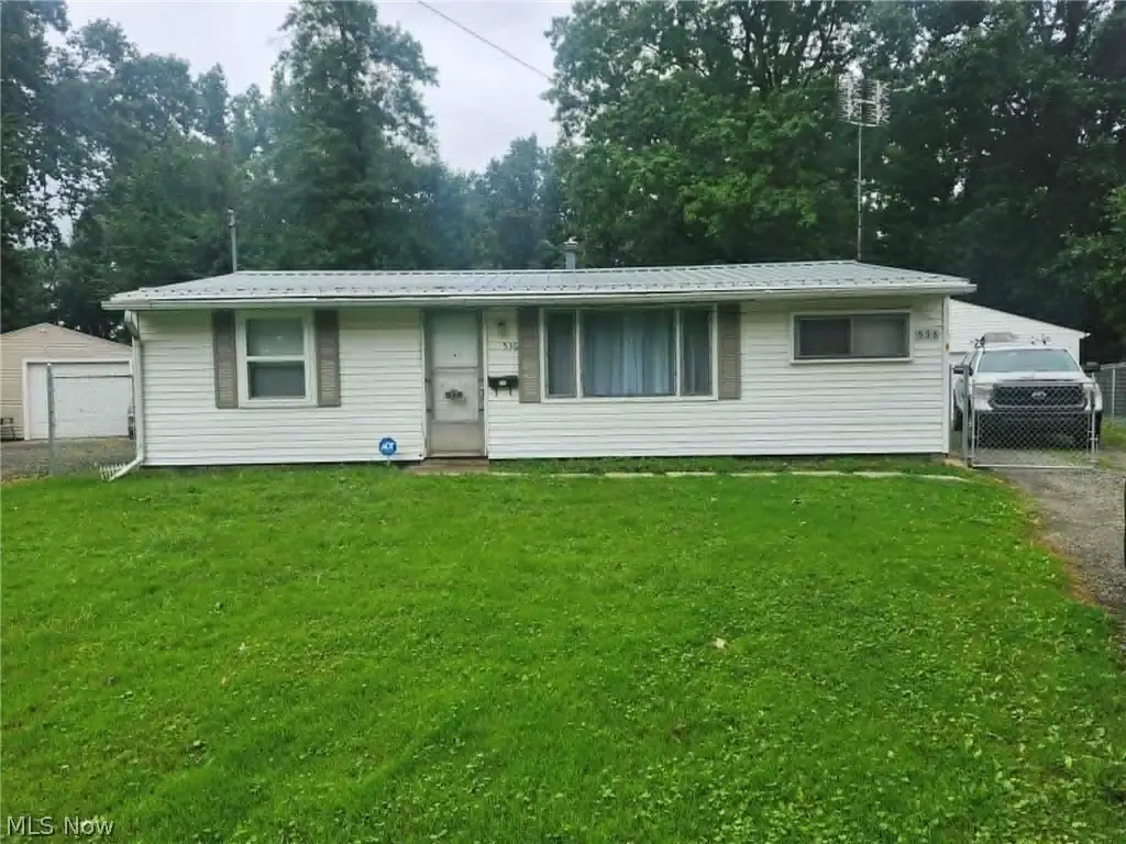 536 Oak Sw Circle, Warren, OH 44485 - #1