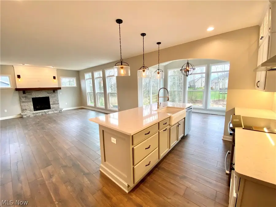 3447 Wicker Ne Street, Canton, OH 44721 - #2