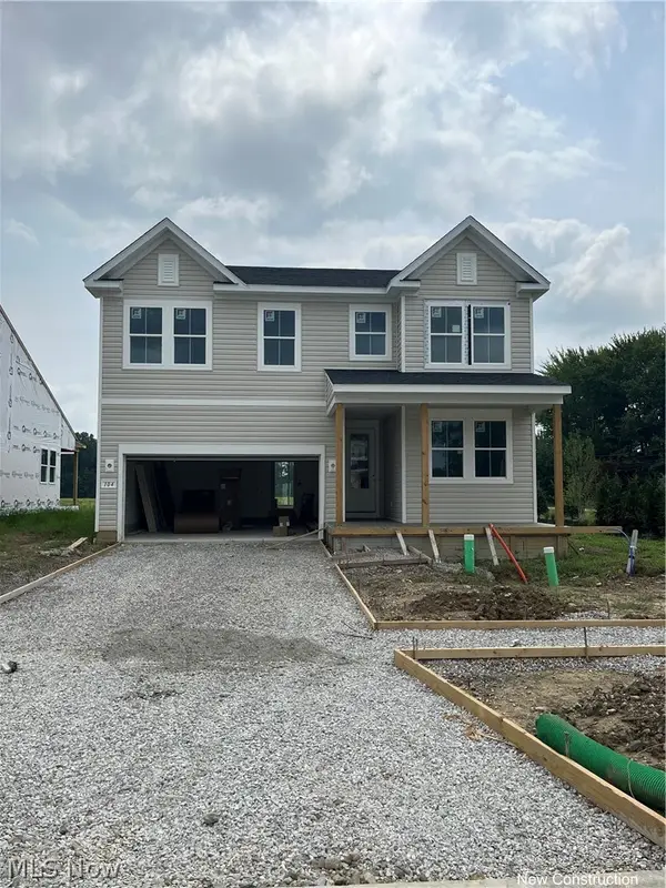 104 Riverfield Run, Elyria, OH 44035