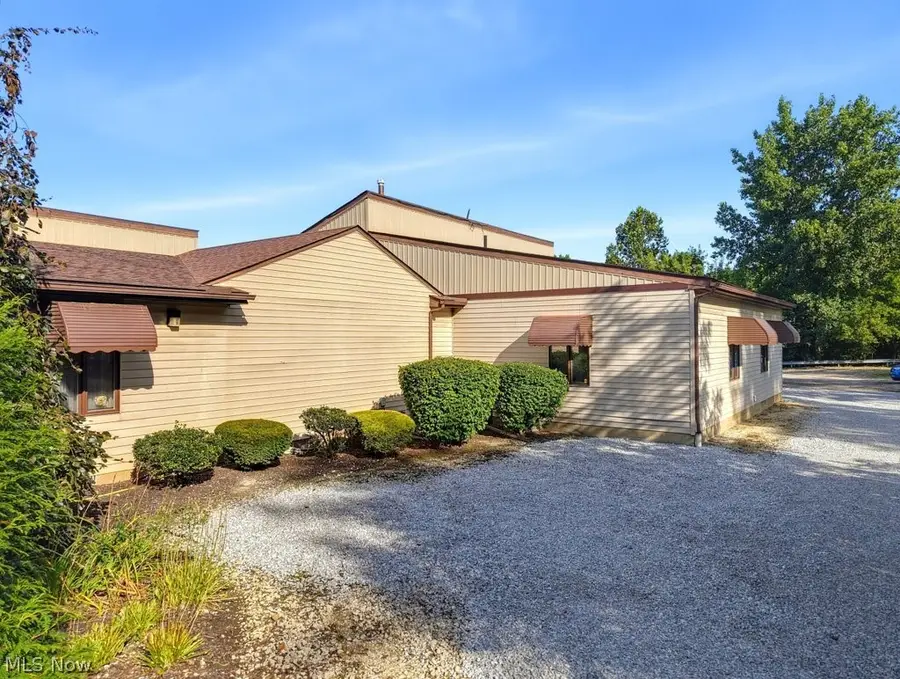 1177 W Portage Trail Extension, Cuyahoga Falls, OH 44223 - #3