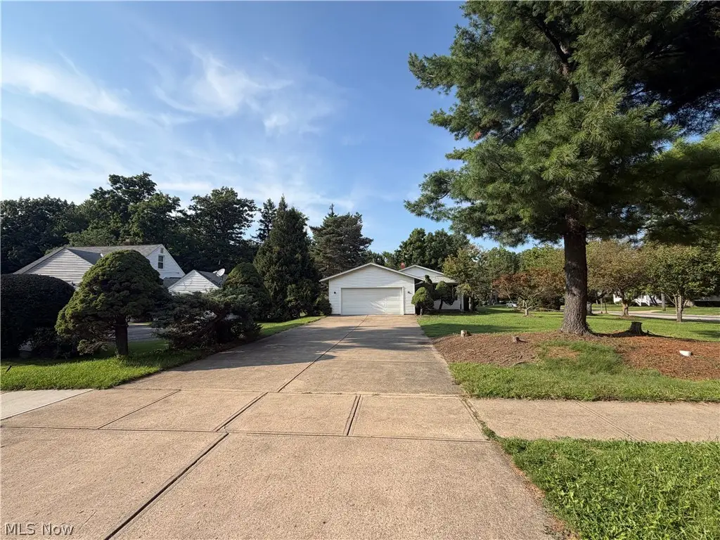 1088 Lander Road, Highland Heights, OH 44143 - #1