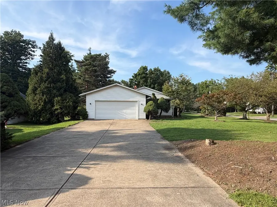 1088 Lander Road, Highland Heights, OH 44143 - #2