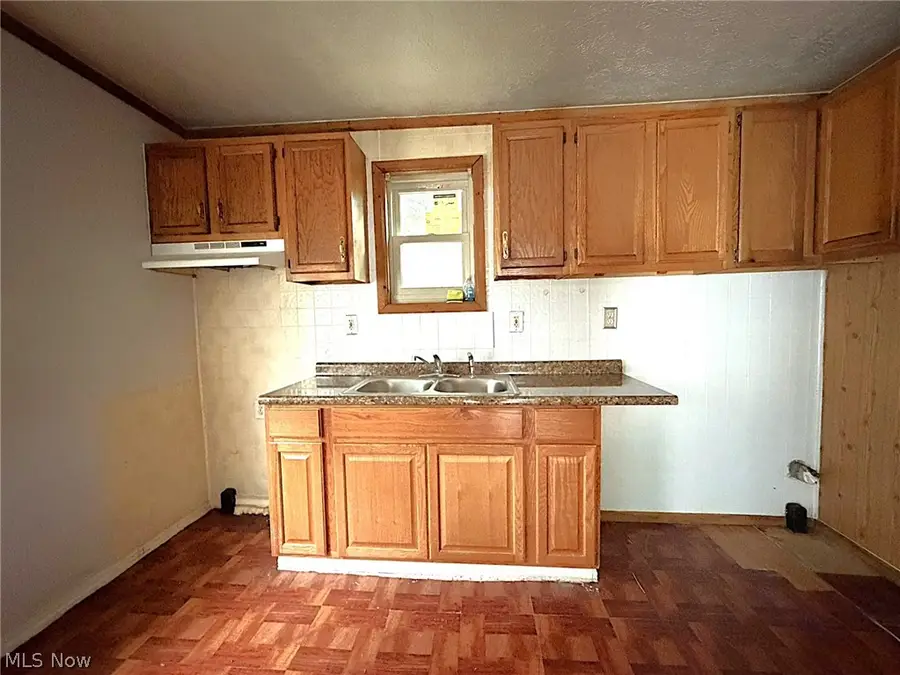 4429 Hyde Avenue, Cleveland, OH 44109 - #3