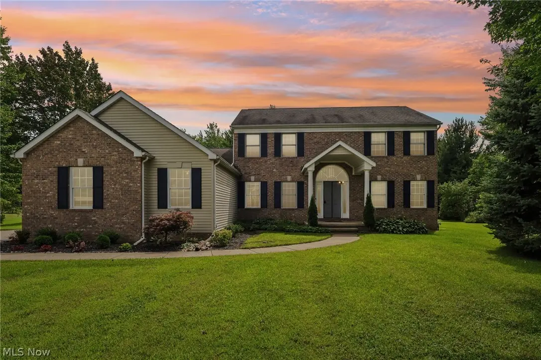 11335 Woodie Glen Drive, Chardon, OH 44024 - #1