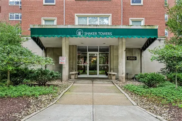 13800 Shaker Boulevard #902, Cleveland, OH 44120
