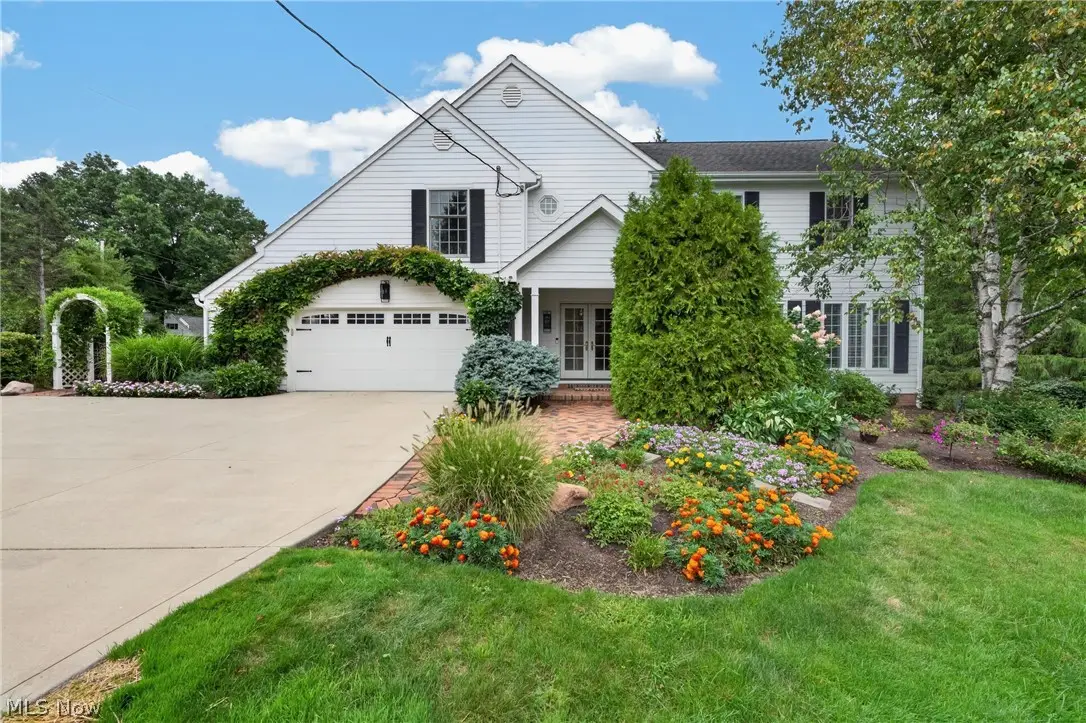 33433 Pinetree Road, Pepper Pike, OH 44124 - #1