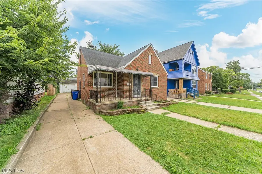 11303 Thrush Avenue, Cleveland, OH 44111 - #2