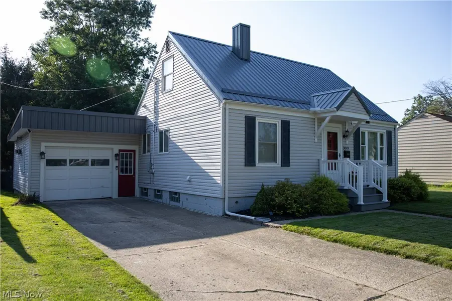3049 Avondale Avenue, Ashtabula, OH 44004 - #2