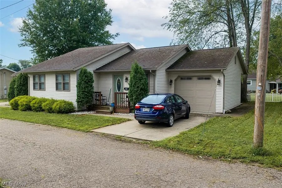 314 - 318 Esther Nw Court, New Philadelphia, OH 44663 - #3