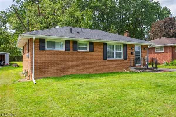 3235 Sunnybrooke, Youngstown, OH 44511