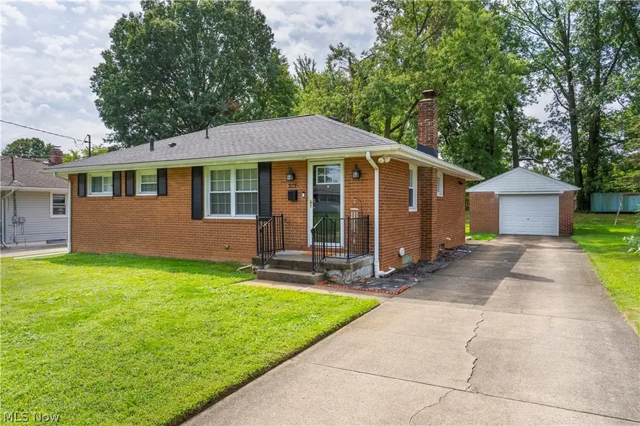 3235 Sunnybrooke, Youngstown, OH 44511 - #3