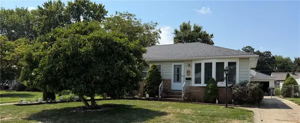 7170 Oakwood Road, Parma, OH 44130