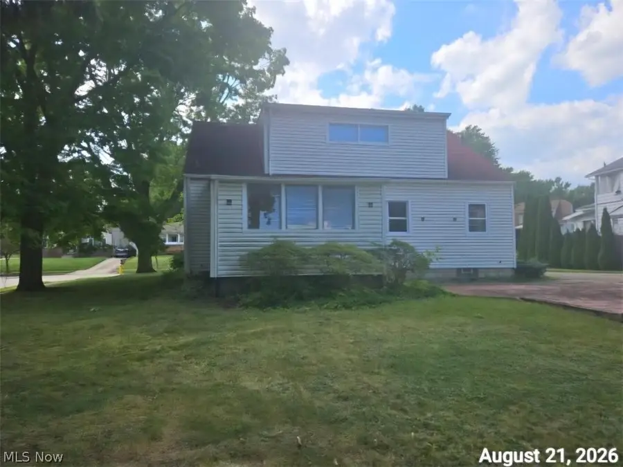 2124 Hillside Terrace, Akron, OH 44305 - #2
