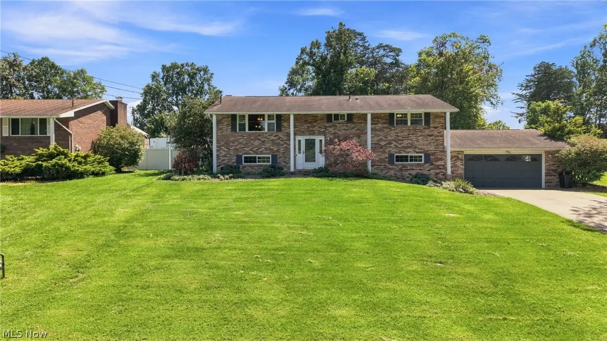312 Maple Drive, Williamstown, WV 26187 - #1