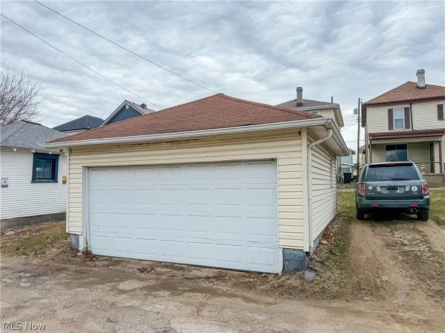 1652 Oregon Avenue, Steubenville, OH 43952 - #3