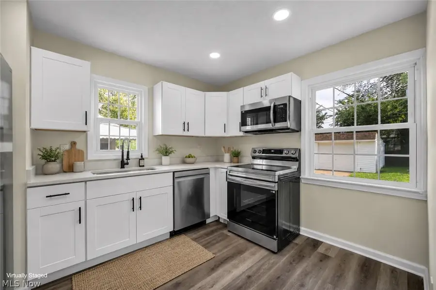 13533 Ellwood Avenue, Cleveland, OH 44135 - #2