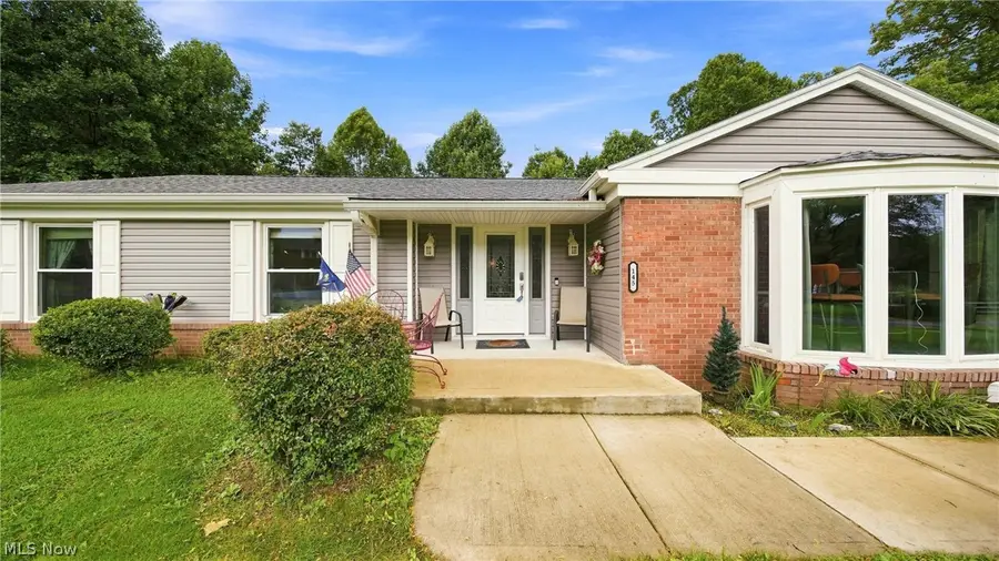 145 W Lake Street, Washington, WV 26181 - #3