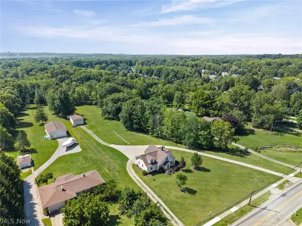 3230 E Wallings Road, Broadview Heights, OH 44147