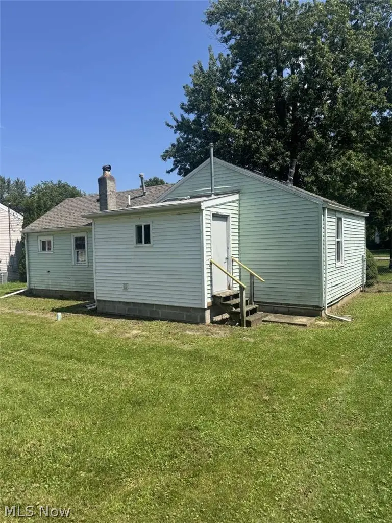 4892 Toledo Avenue, Lorain, OH 44055 - #3